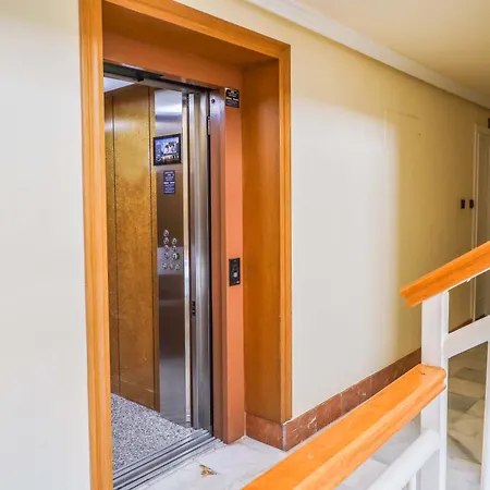Juan Aparicio Apartment