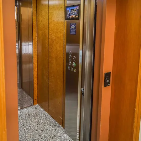Juan Aparicio Apartment *